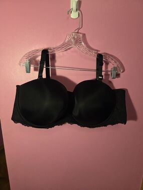 Black Strapless Lightly Lined Bra with Lace Trim